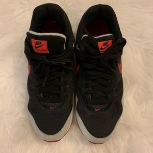 Nike Air Max Navigate Tennis Shoes